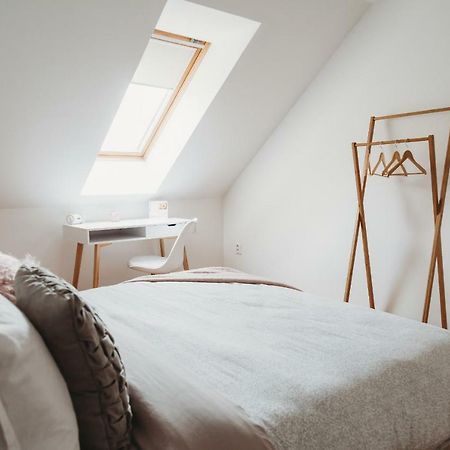 Center City Charming Loft Apartment Кошице Екстериор снимка