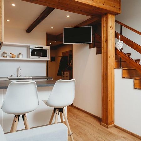 Center City Charming Loft Apartment Кошице Екстериор снимка