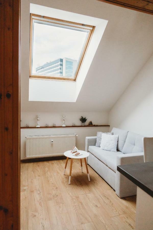 Center City Charming Loft Apartment Кошице Екстериор снимка