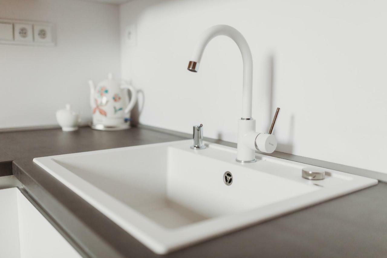 Center City Charming Loft Apartment Кошице Екстериор снимка